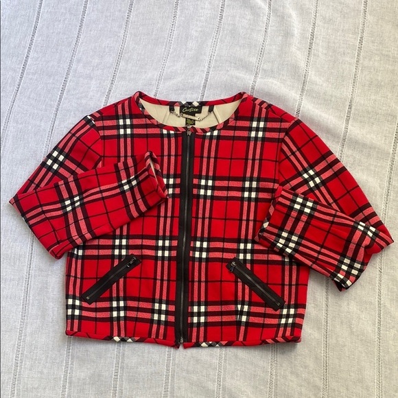 Cartise Red and Black Tartan Cropped Jacket with Zipper - Picture 10 of 10